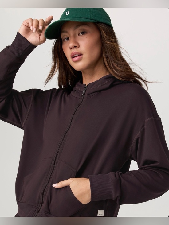 Vuori Sweaters - Vuori Halo Modern Full zip raisin small